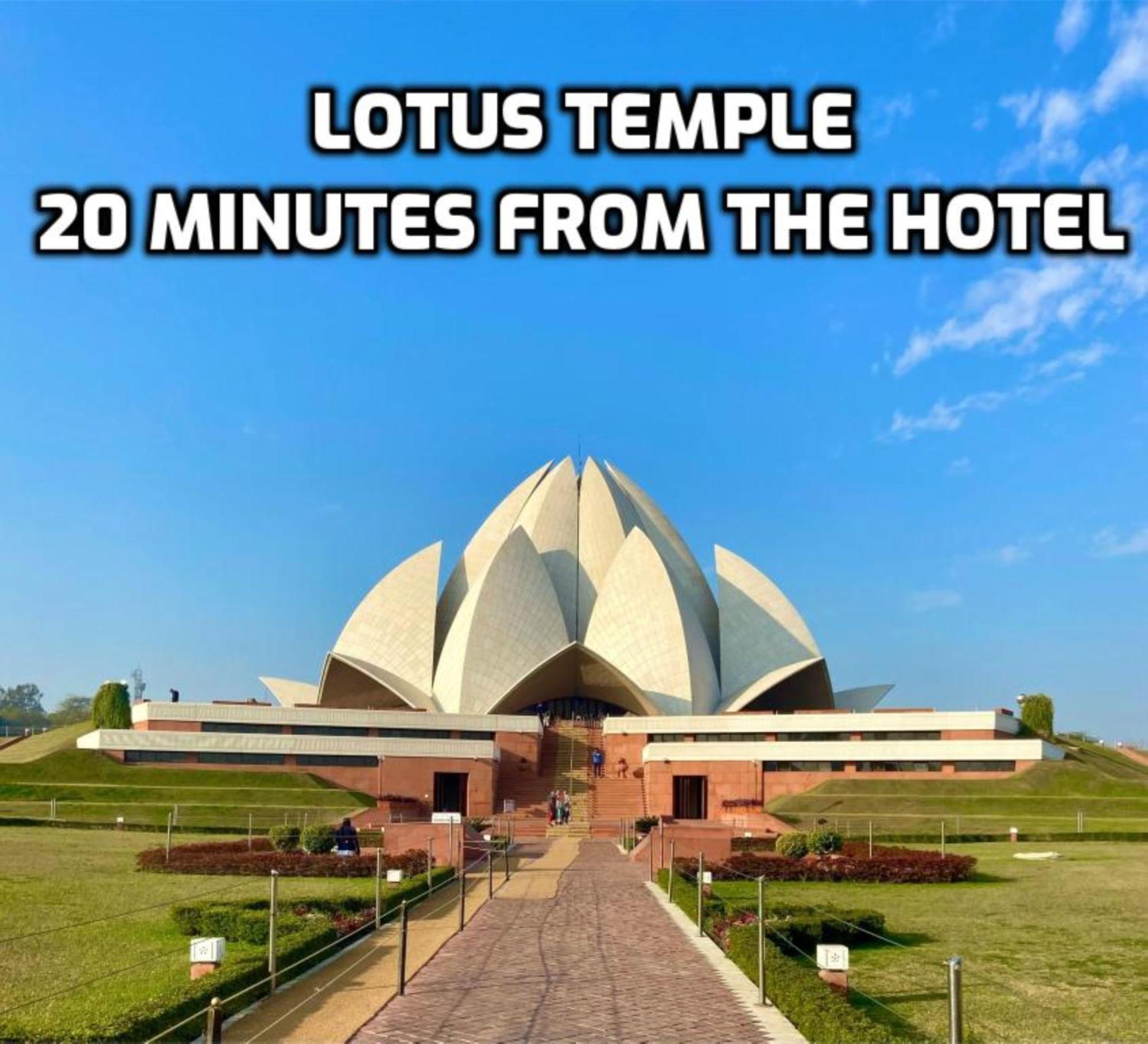 Star - Front Of Railway Station & 5 Minute From Connaught Place New Delhi