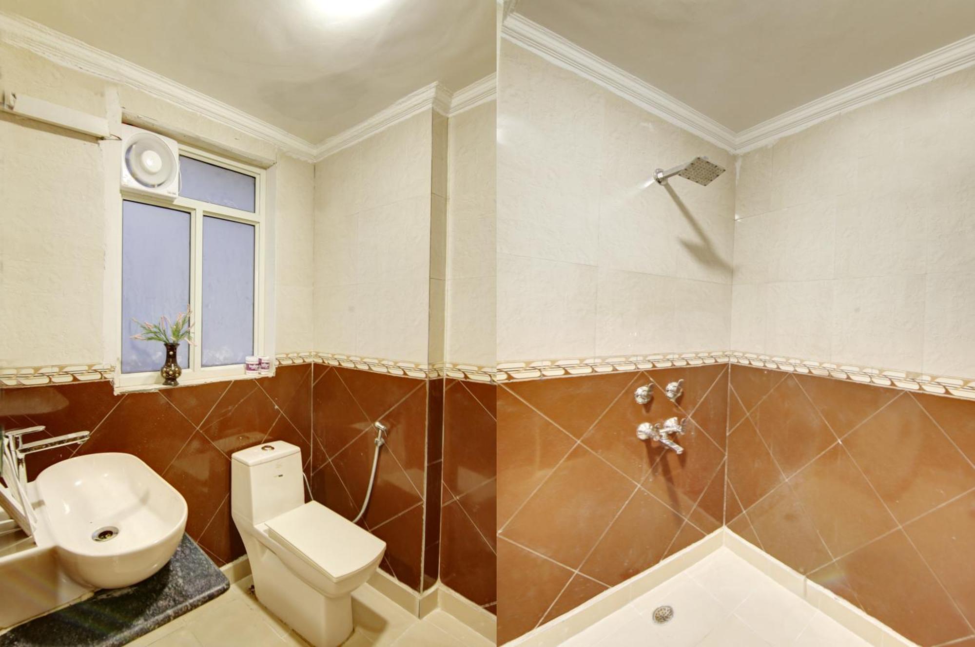 Hotel Star - Front Of Railway Station & 5 Minute From Connaught Place
